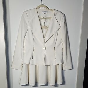 Calvin Klein Women's Cream Blazer